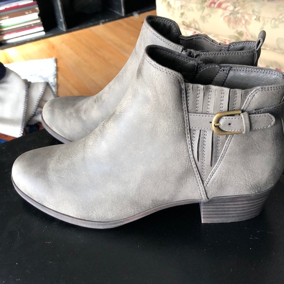 Kim Rogers Shoes - Kim Rogers Gray Booties 10 New